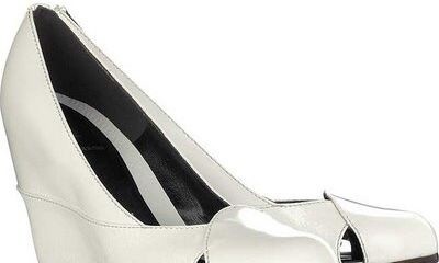 Klínový podpatek Fendi: Elegantní obuv pro celodenní nošení