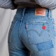 Levi&#039;s: Nové dámské džíny Wedgie