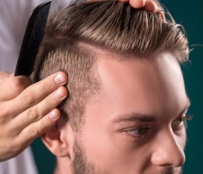 neobvyklým a trendy dárkem je úprava a styling vlasů v kadeřnictví