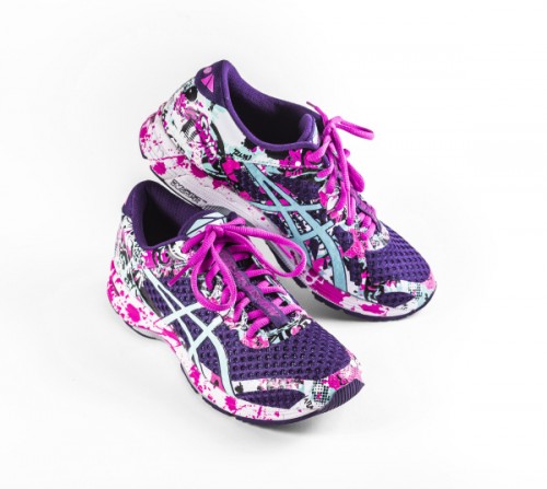 Dámské boty Asics, Fashion Arena Prague Outlet, původní cena 4 090 Kč, outletová cena 2 270 Kč
